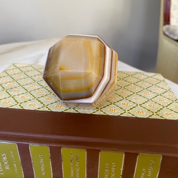 1970s Modern geometric onyx marble paperweight - Picture 5 of 6